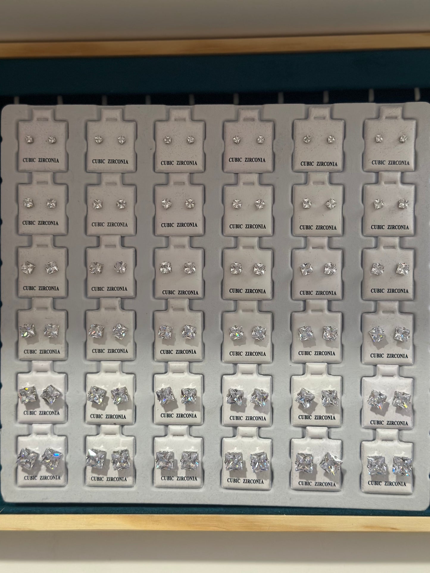 Caja Especial Novory-36 pares de pendientes